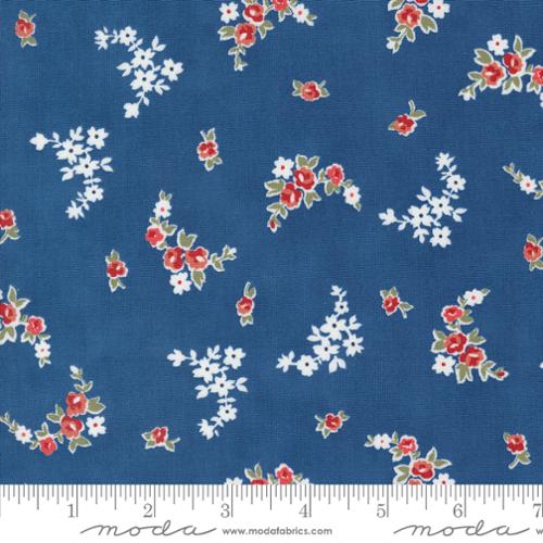 Grand Haven  Minnick & Simpson  Moda  Grand Haven Nautical Blue  Floral  Clusters Blue  Red Green Cream